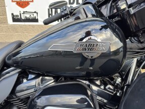 2024 Registered Ultra LTD Black on Black  thumb 3