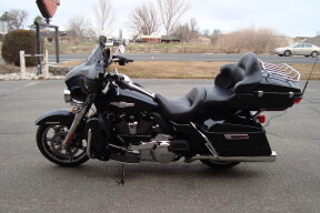 2020 Harley-Davidson® Ultra Limited Vivid Black thumb 0