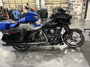 2026 Street Glide thumb 2