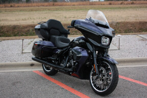 2026 Harley-Davidson® Street Glide Limited FLHXL thumb 3