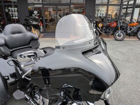 ［グーバイク掲載車］2021トライグライド ウルトラ／ジキル&ハイドマフラー付 thumb 2