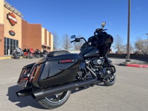 2026 Harley-Davidson® FLTRX Road Glide® Vivid Black thumb 2
