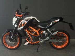 2016 KTM 390 DUKE WHITE thumb 1