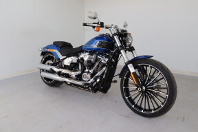 2024 Harley-Davidson® Breakout™ 117 Blue Burst thumb 2