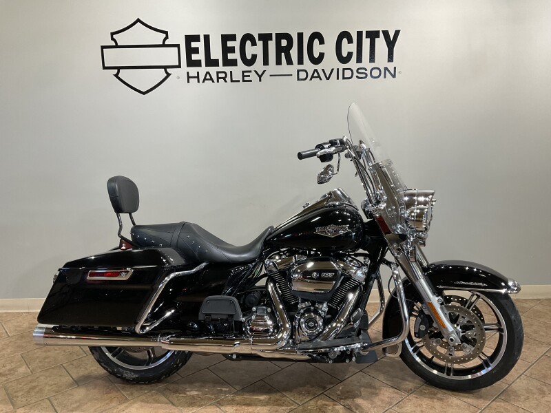 2021 Harley-Davidson® Road King® Special Vivid Black FLHR
