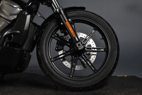 2024 Harley-Davidson® Nightster™ RH975 thumb 1