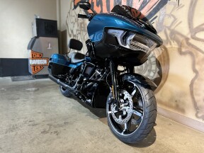 FLTRX 2026 Road Glide® thumb 2