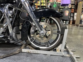 Harley-Davidson® Street Glide® 2018 FLHX BLACK thumb 1