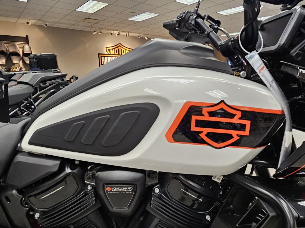 RA1250L 2026 Pan America 1250 Limited, photo 10