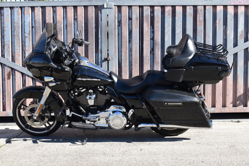 2018 Harley-Davidson® Road Glide® FLTRX