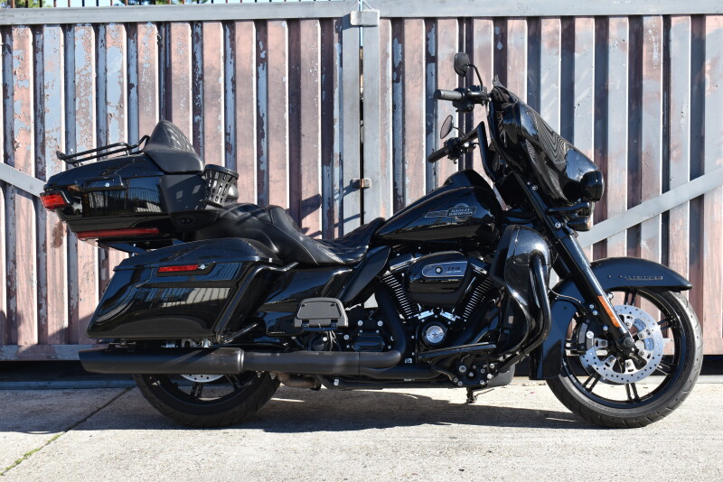 2023 Harley-Davidson® Ultra Limited FLHTK