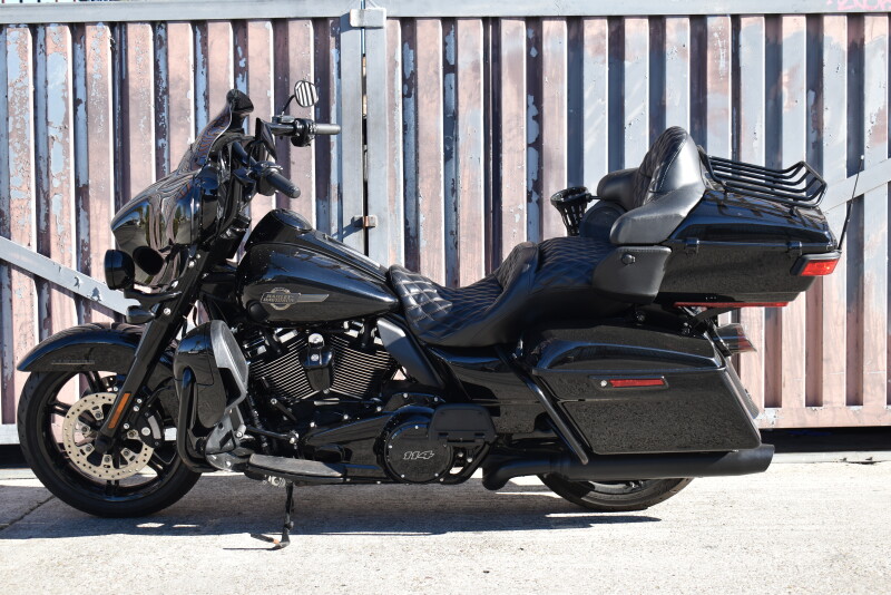 2023 Harley-Davidson® Ultra Limited FLHTK