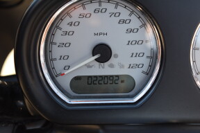 2018 Harley-Davidson® Road Glide® FLTRX thumb 3