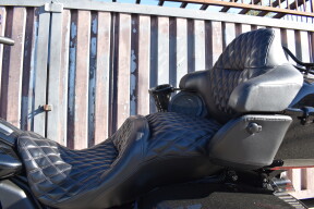 2023 Harley-Davidson® Ultra Limited FLHTK thumb 1