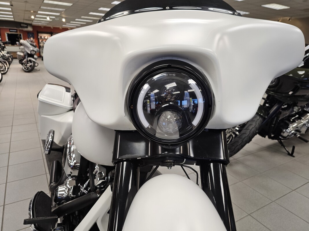 FLHTC 2010 Electra Glide® Classic, photo 15