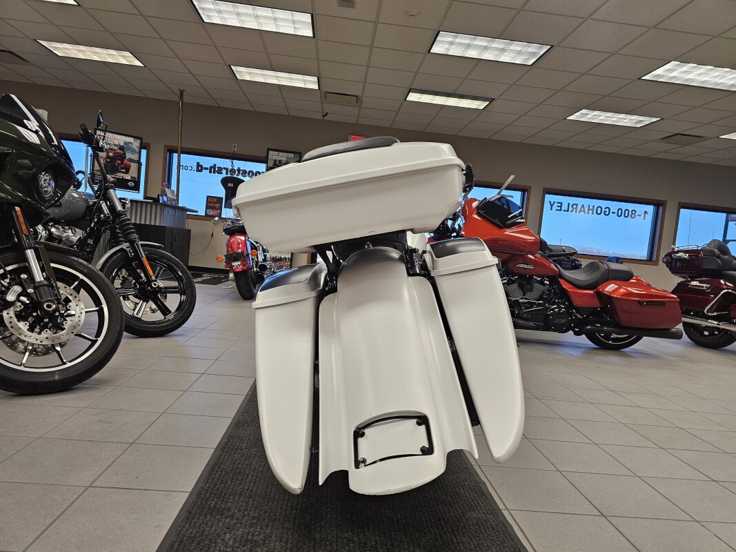 FLHTC 2010 Electra Glide® Classic, photo 7