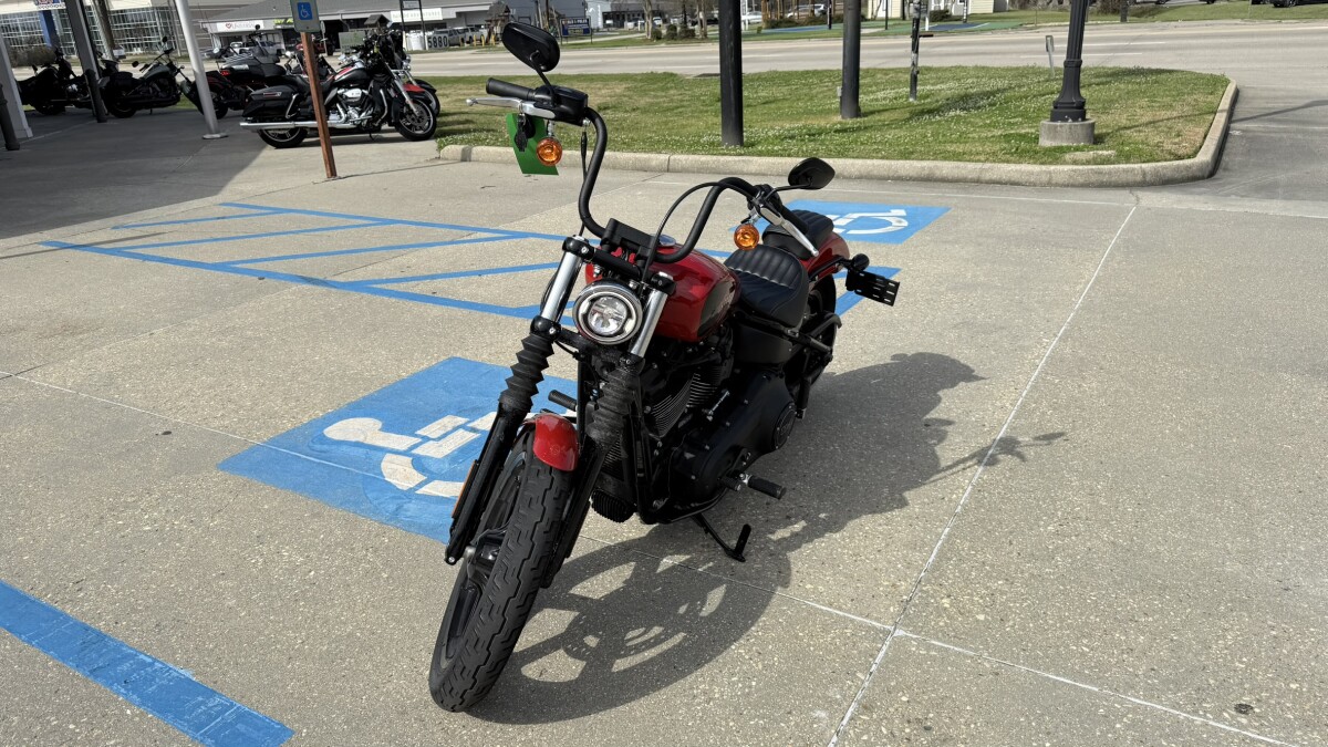 FXBBS 2023 Street Bob® 114, photo 13