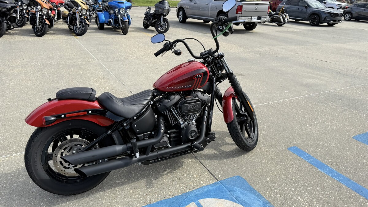 FXBBS 2023 Street Bob® 114, photo 8
