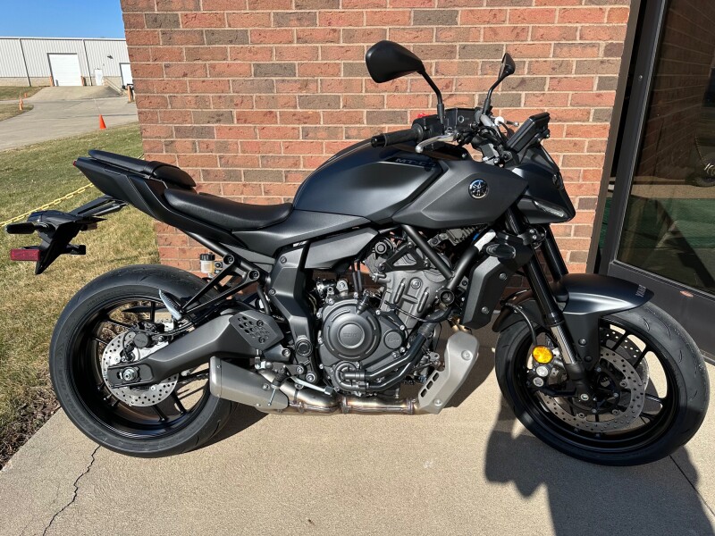2026 Yamaha MT-07 Matte Charcoal Black