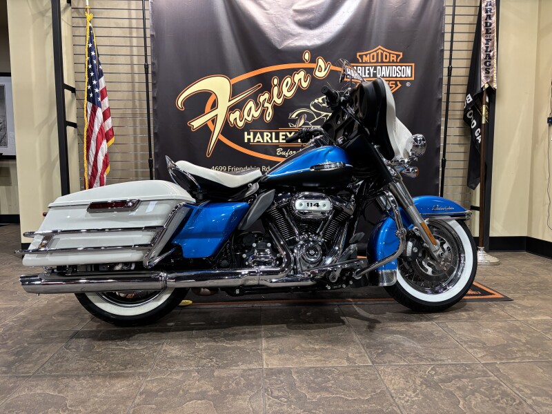 2021 Harley-Davidson® Electra Glide® Revival™ Hi-Fi Blue/Birch White
