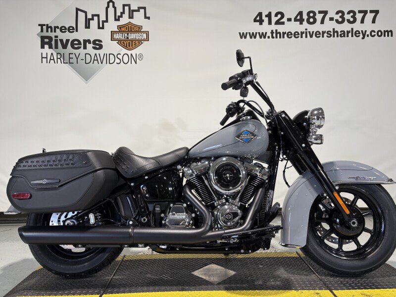 2026 Harley-Davidson® Heritage Classic Solo Dark Billiard Gray w/Cast Wheels
