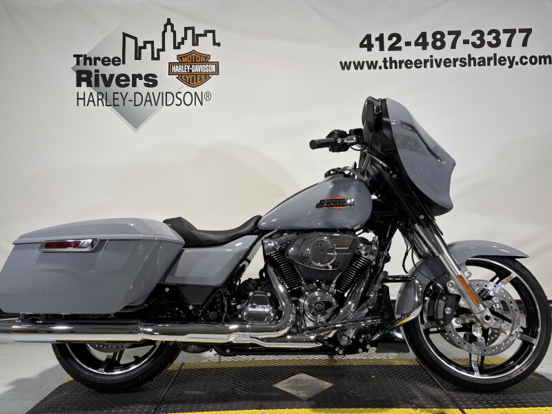 2026 Harley-Davidson® Street Glide® Dark Billiard Gray Trim Solo