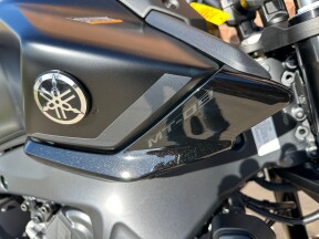 2026 Yamaha MT-09 Matte Raven Black thumb 3