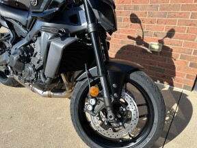 2026 Yamaha MT-09 Matte Raven Black thumb 0