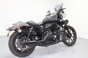 2017 Harley-Davidson® Iron 883™ Charcoal Denim thumb 3