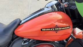2012 Harley-Davidson® Electra Glide® Ultra Limited thumb 2