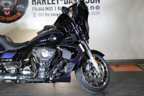 2026 Harley-Davidson® Street Glide Limited FLHXL thumb 3