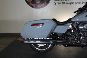 2026 Harley-Davidson® Street Glide® FLHX thumb 2