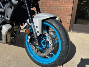 2026 Yamaha MT-07 Ice Storm thumb 3