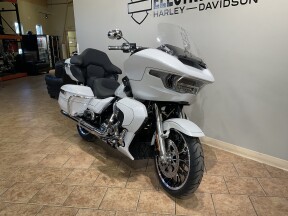 2026 Harley-Davidson® Road Glide Limited White Onyx Pearl Chrome Trim FLTRXL thumb 1