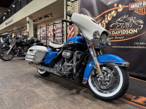2021 Harley-Davidson® Electra Glide® Revival™ Hi-Fi Blue/Birch White thumb 3