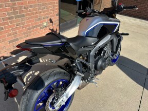 2026 Yamaha MT-09 SP Liquid Metal/Raven thumb 1