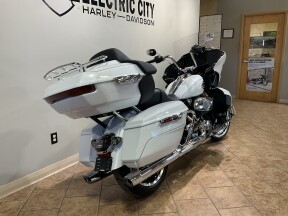2026 Harley-Davidson® Road Glide Limited White Onyx Pearl Chrome Trim FLTRXL thumb 0