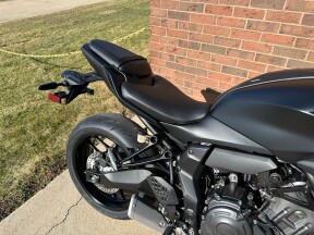 2026 Yamaha MT-07 Matte Charcoal Black thumb 0