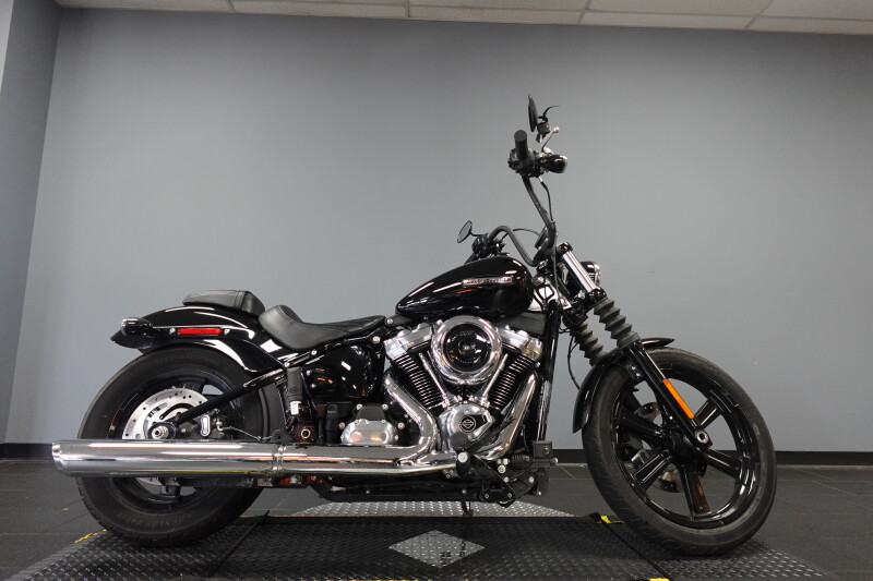 Used Harley-Davidson® Cruiser Motorcycles for sale near Olathe