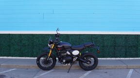2026 Triumph Scrambler 400 XC thumb 3