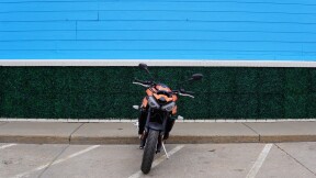 2025 Triumph Street Triple 765 R thumb 2