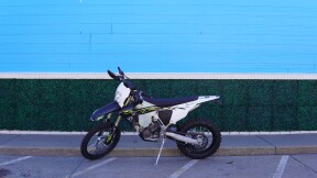 2026 Triumph TF 450-E thumb 3