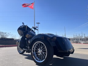 2024 Harley-Davidson® FLTRT Road Glide® 3 Vivid Black/Custom Flames 858548 thumb 0