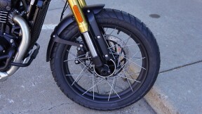 2026 Triumph Scrambler 400 XC thumb 0