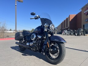 2026 Harley-Davidson® FLHC Heritage Classic, Purple Abyss thumb 3