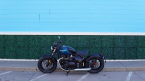 2026 Triumph Bonneville Bobber thumb 3