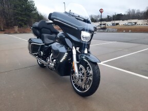 2026 Harley-Davidson® Street Glide Limited Iron Horse Metallic Chrome Trim thumb 0