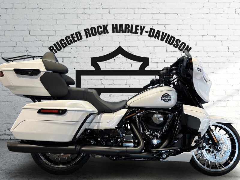 2026 Harley-Davidson® Street Glide Limited White Onyx Pearl Black Trim