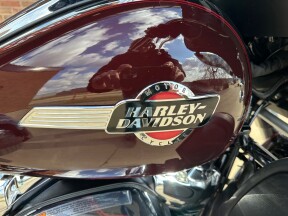 2022 Harley-Davidson Tri Glide Ultra Trike FLHTCUTG thumb 3