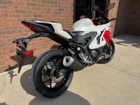 2026 Yamaha YZF-R3 70th Anniversary Edition thumb 0